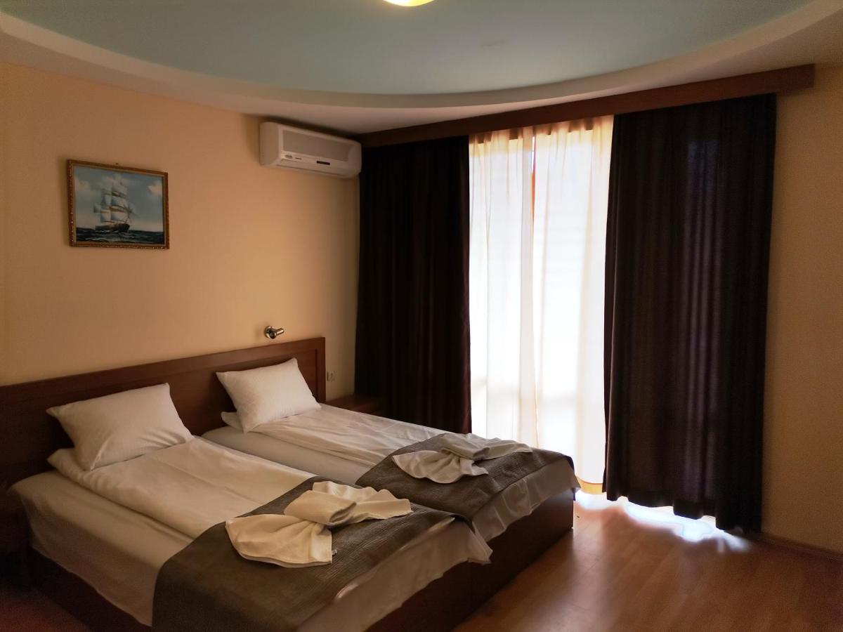 Paris Hotel Baltsjik Eksteriør bilde