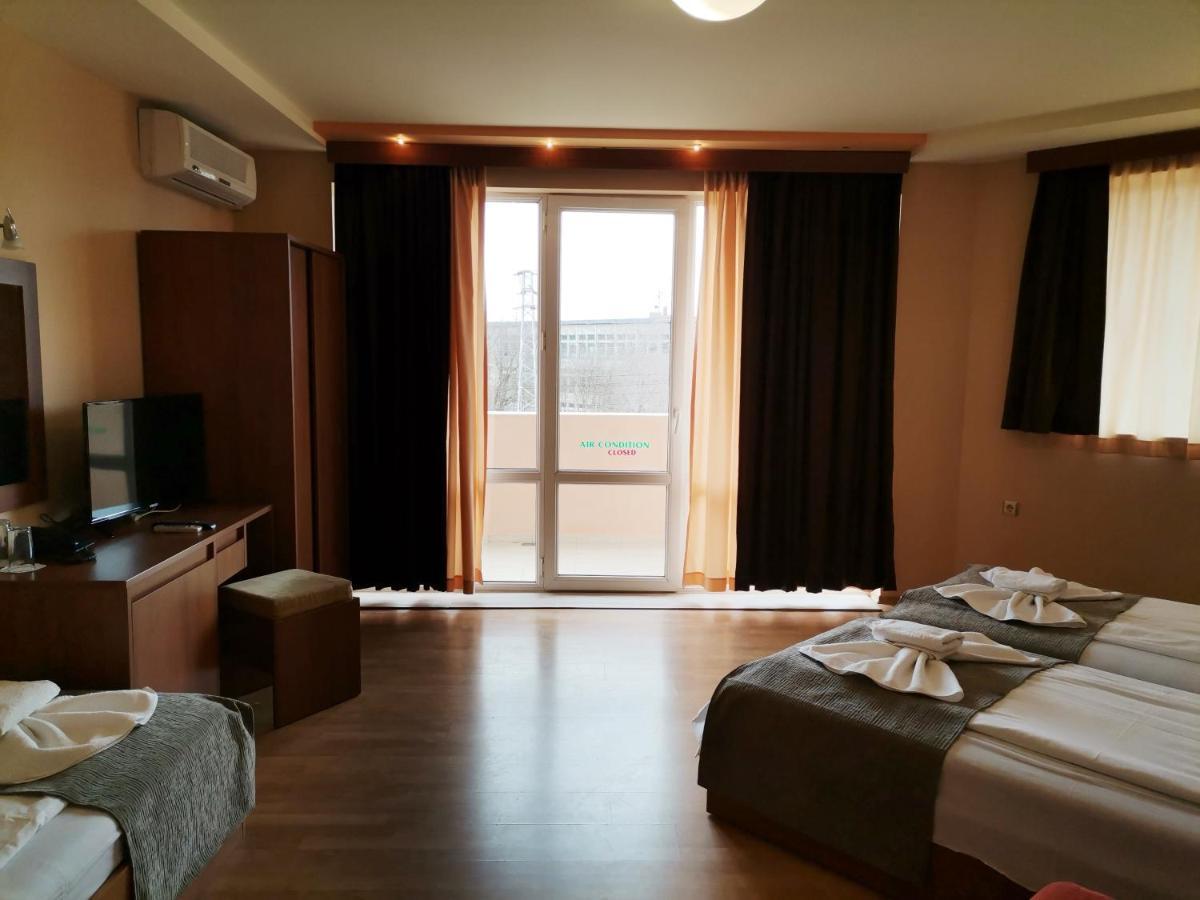 Paris Hotel Baltsjik Eksteriør bilde